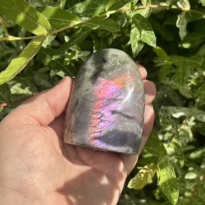Labradoriet stone